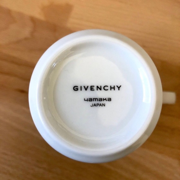 Givenchy Mugs White w/ Gray Pattern Pair - Picture 6 of 7
